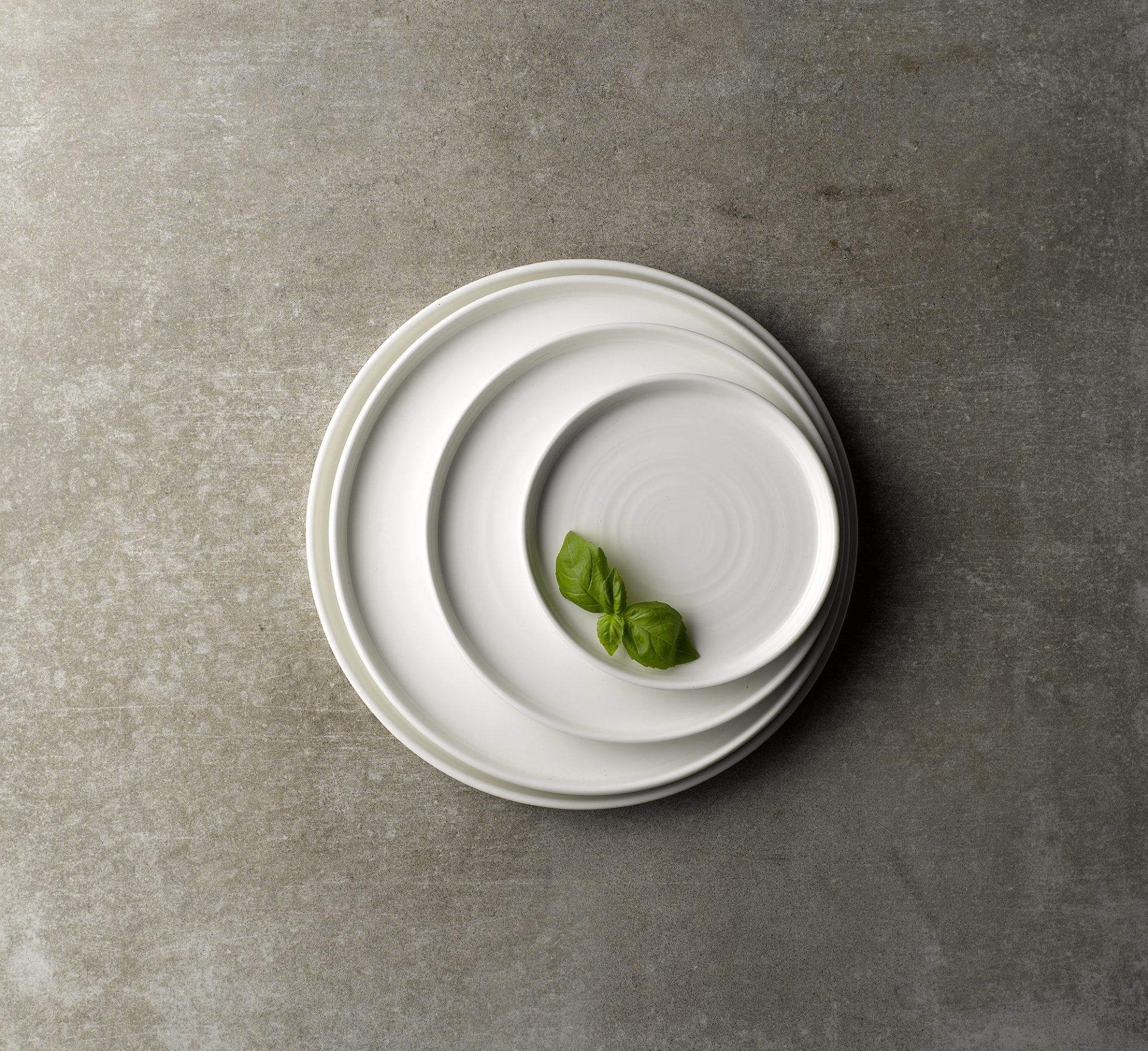 CHEFS WHITE WALLED PLATED NON FOOD