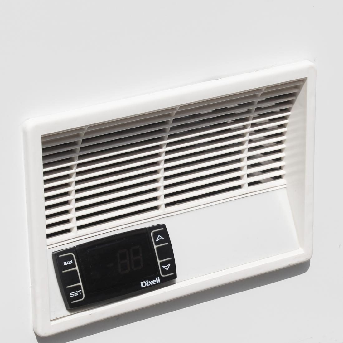 G-Series Chest Freezer with Stainless Steel Lid 581Ltr - Image 6