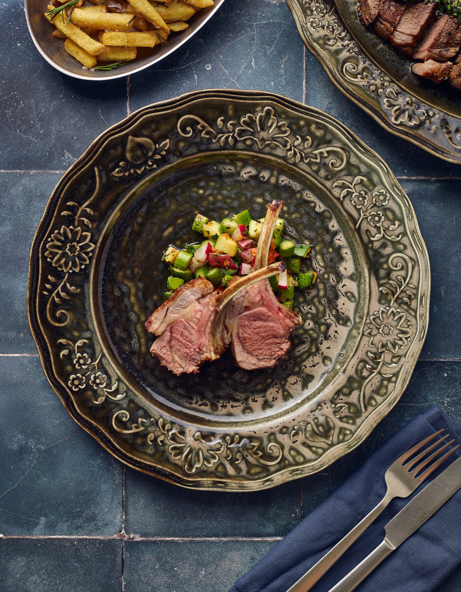 Reverie Porcelain Ivy Winged Plate 30cm - Image 3
